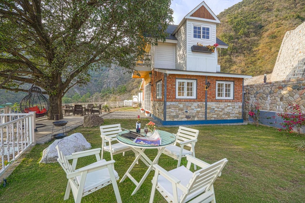 Saffronstays Woodpeckers Villa, Dehradun Rājpur Dış mekan fotoğraf