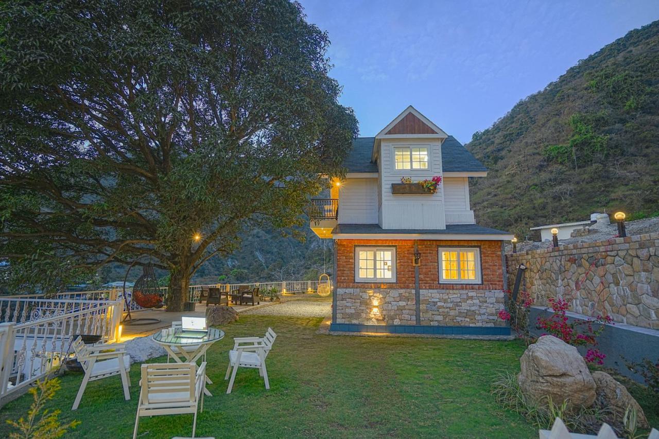 Saffronstays Woodpeckers Villa, Dehradun Rājpur Dış mekan fotoğraf