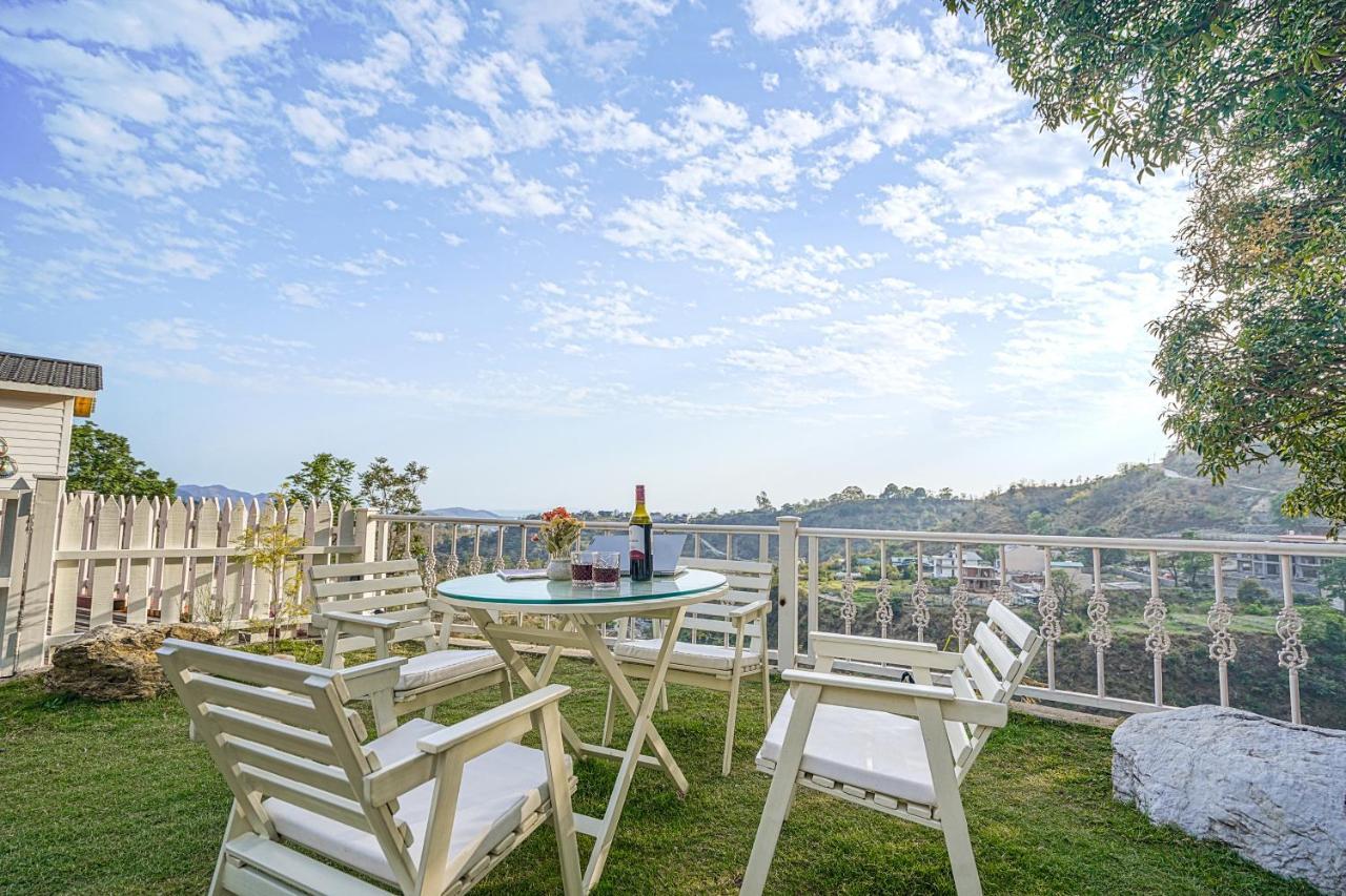Saffronstays Woodpeckers Villa, Dehradun Rājpur Dış mekan fotoğraf